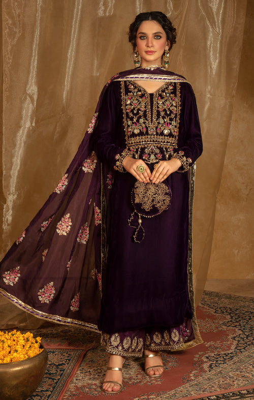 Maya | Raazi Velvet 24 | IBAARAT by Maya - Designer Dress - Type: Ladies Clothes - Available at Libayah - 100% Original