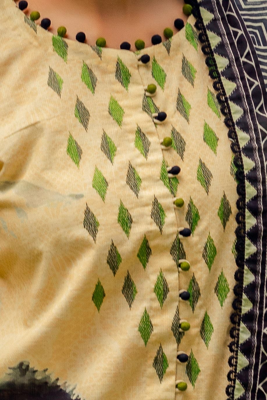 Gul Ahmed | Winter Collection 24 | Khaddar Dupatta K-42013 L by Gul Ahmed - Designer Dress - Type: Ladies Clothes - Available at Libayah - 100% Original