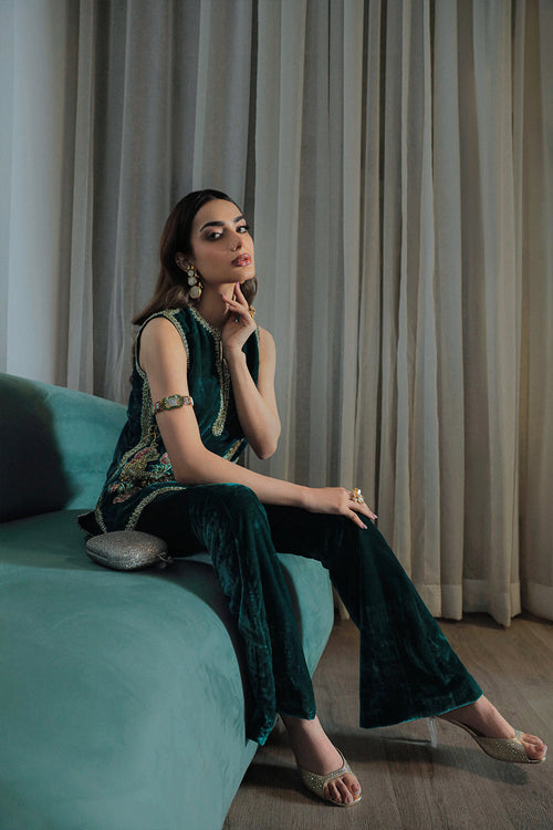 Saira Rizwan | Riona Luxury Formals | Simone by Saira Rizwan - Designer Dress - Type: Ladies Clothes - Available at Libayah - 100% Original