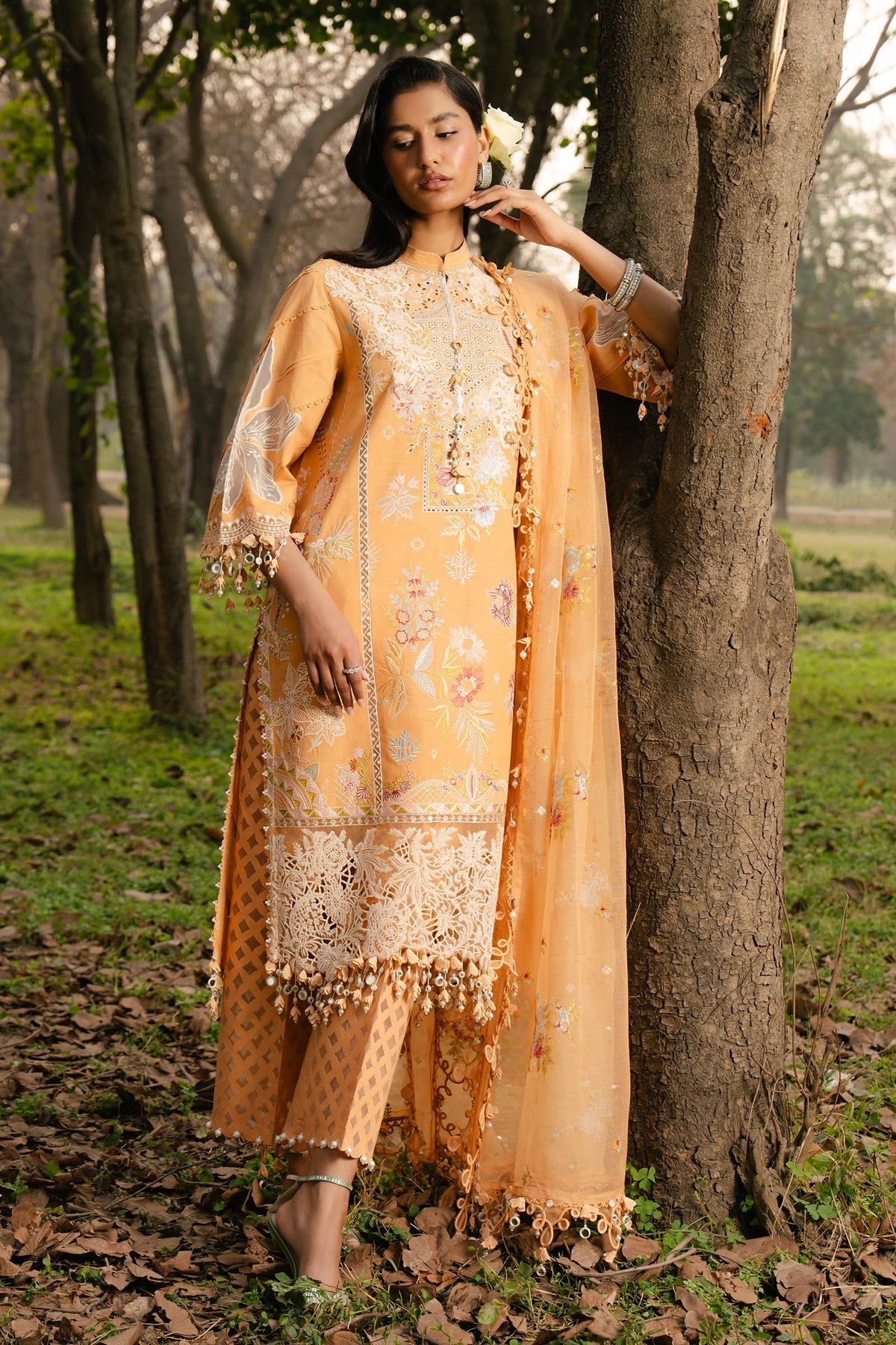 Sana Safinaz | Luxury Lawn 25 | L251-008B-3CT by Sana Safinaz - Designer Dress - Type: Ladies Clothes - Available at Libayah - 100% Original