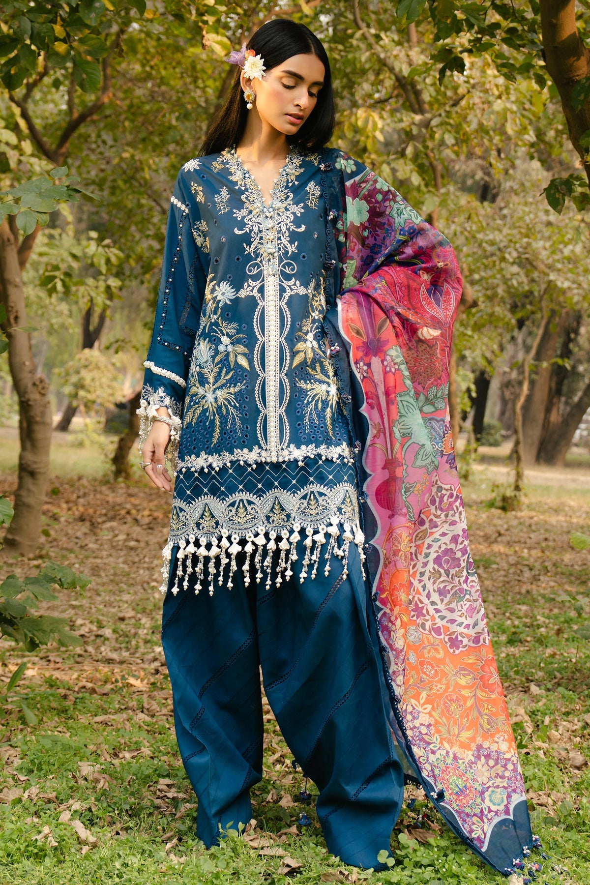 Sana Safinaz | Luxury Lawn 25 | L251-009B-3DI by Sana Safinaz - Designer Dress - Type: Ladies Clothes - Available at Libayah - 100% Original
