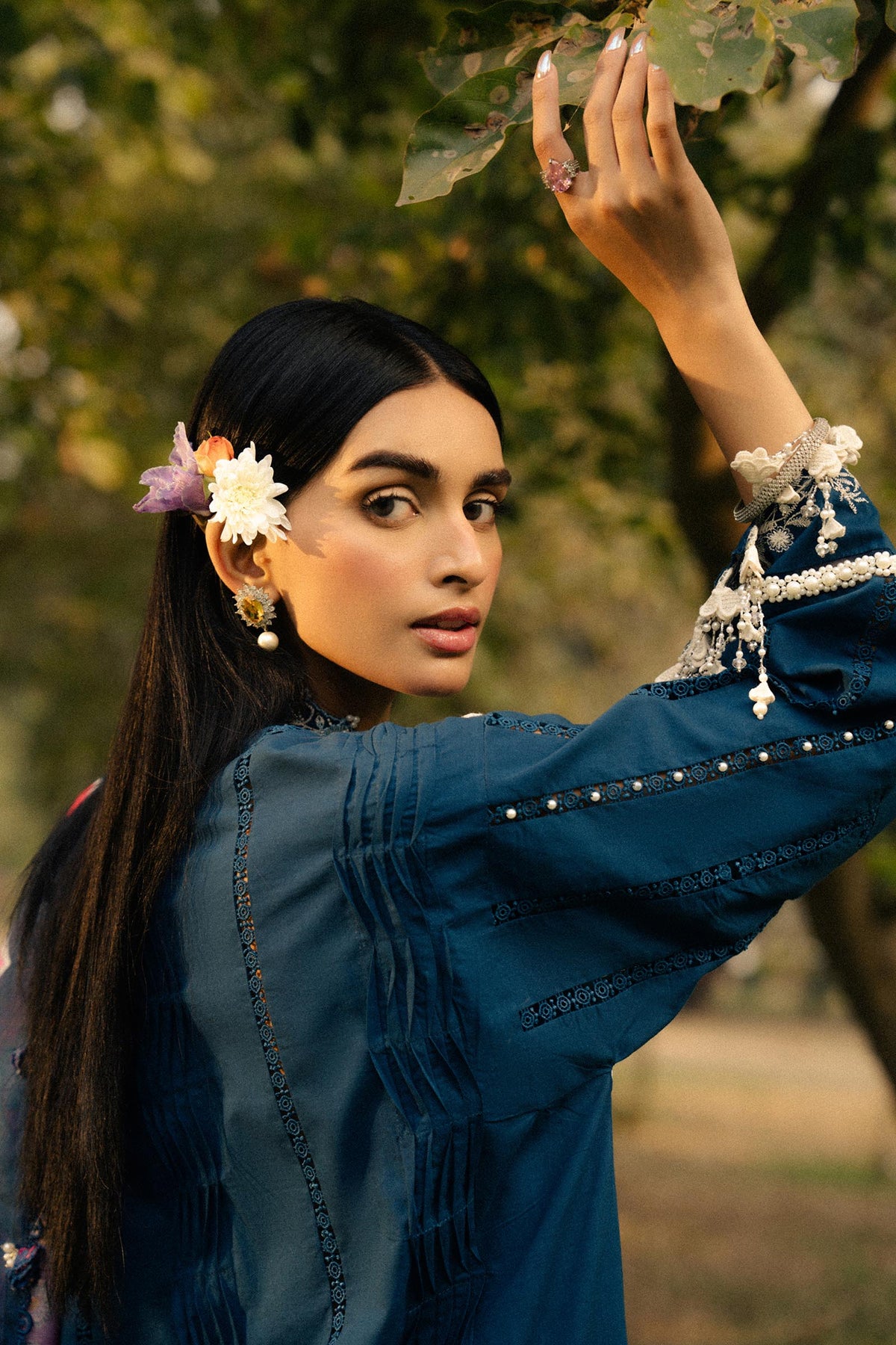 Sana Safinaz | Luxury Lawn 25 | L251-009B-3DI by Sana Safinaz - Designer Dress - Type: Ladies Clothes - Available at Libayah - 100% Original