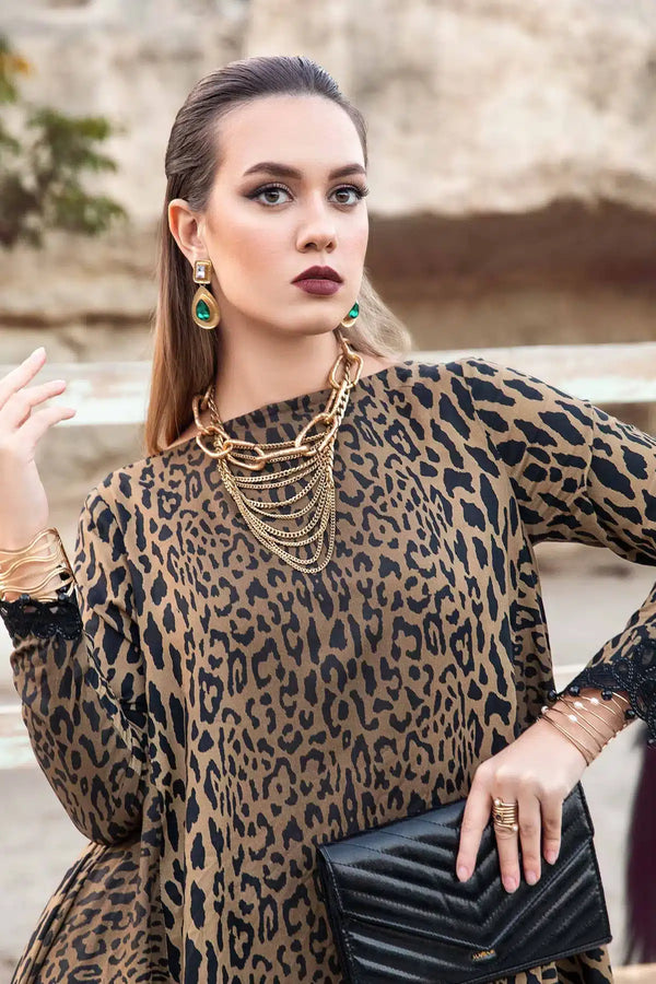 Maria B | M Prints Winter 23 | MPT-2010-A by Maria B - Designer Dress  - Type : Ladies Clothes - Available at Libayah - 100% Original 