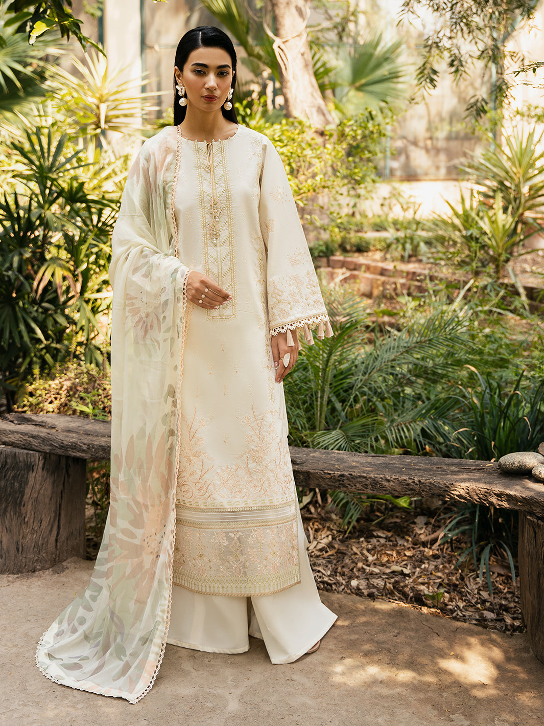 Izel | Dastak Luxury Lawn | MAAHAY by Izel - Designer Dress - Type: Ladies Clothes - Available at Libayah - 100% Original