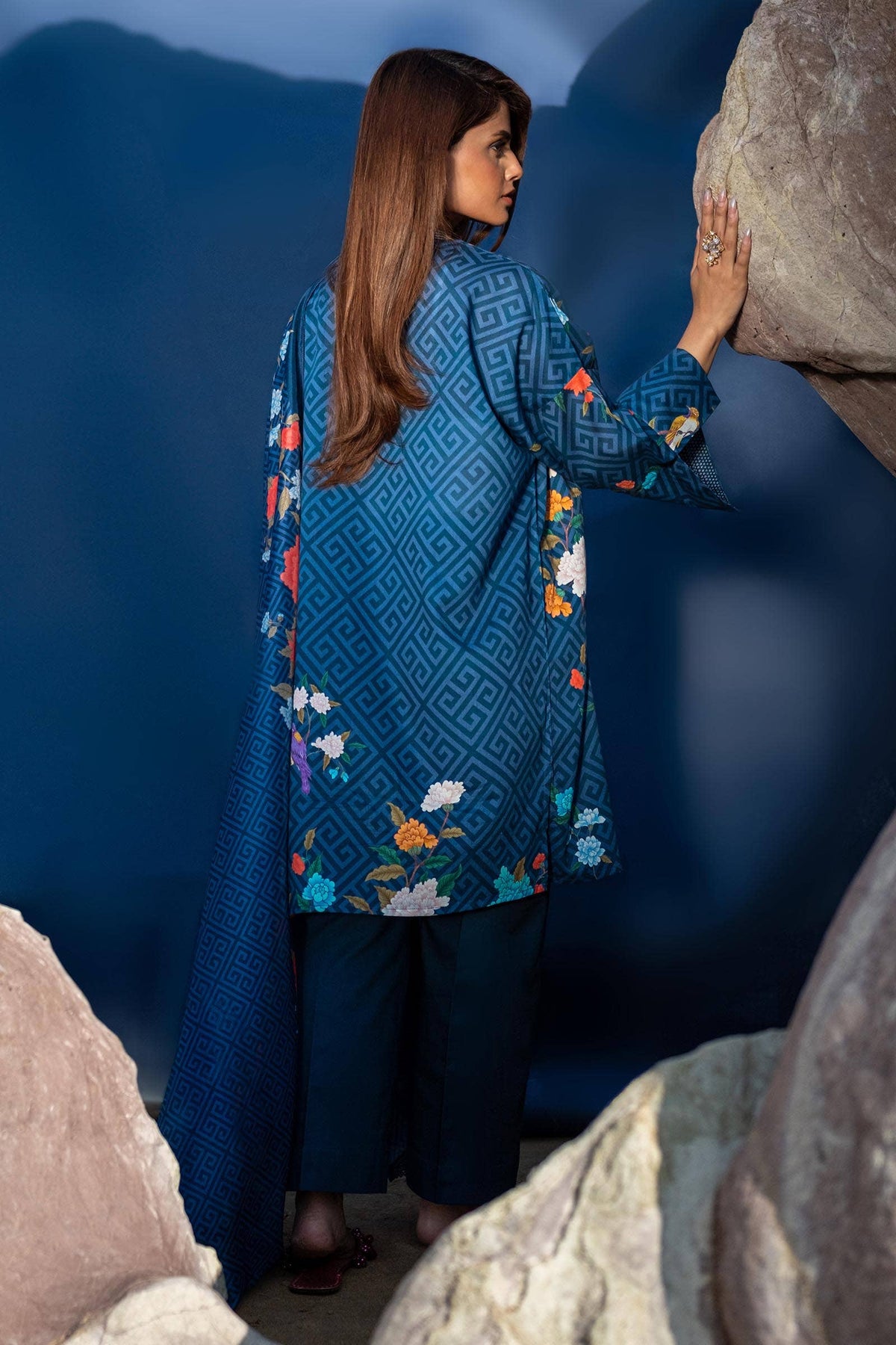 Sana Safinaz | Mahay Spring 24 | H241-013B-2BK by Sana Safinaz - Designer Dress - Type: Ladies Clothes - Available at Libayah - 100% Original