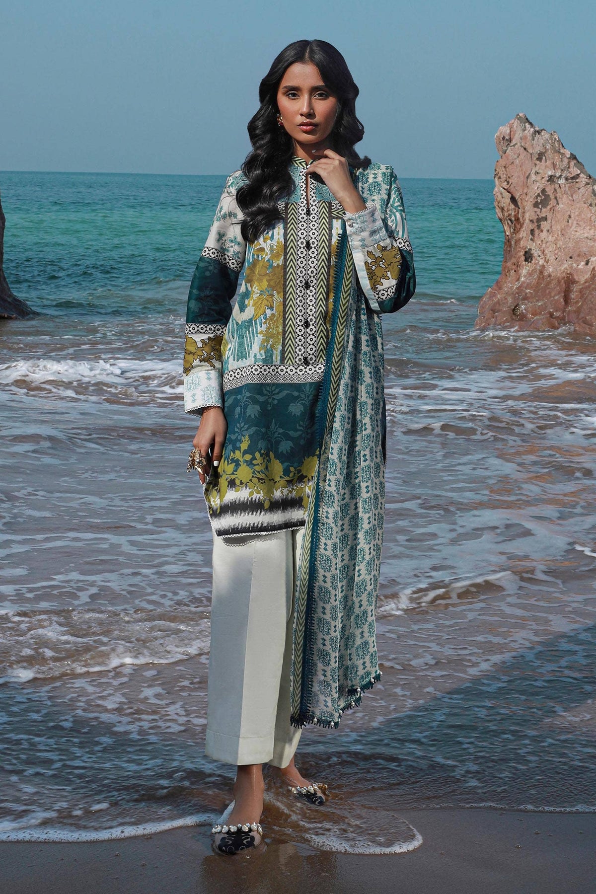 Sana Safinaz | Mahay Spring 24 | H241-015A-2I by Sana Safinaz - Designer Dress - Type: Ladies Clothes - Available at Libayah - 100% Original