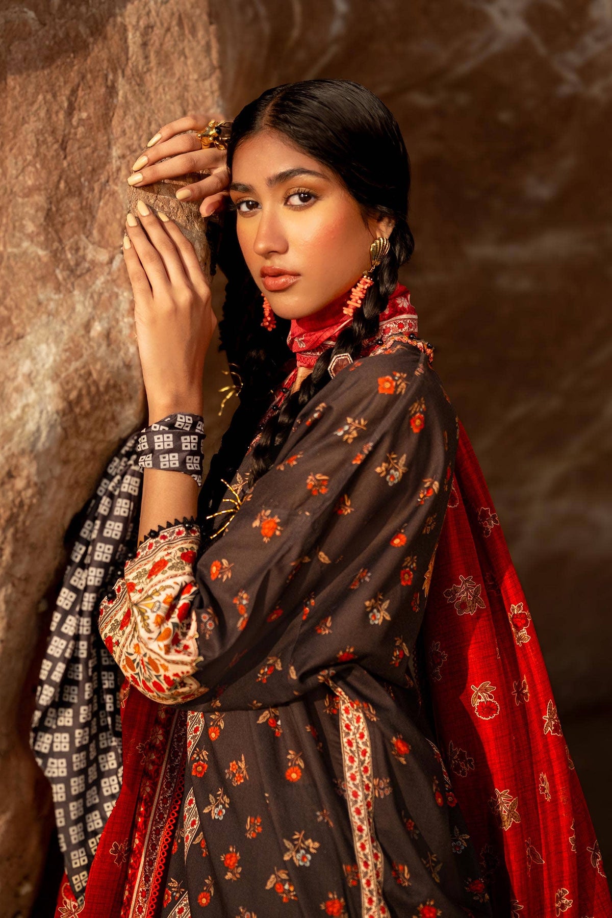 Sana Safinaz | Mahay Spring 24 | H241-017A-2BK by Sana Safinaz - Designer Dress - Type: Ladies Clothes - Available at Libayah - 100% Original