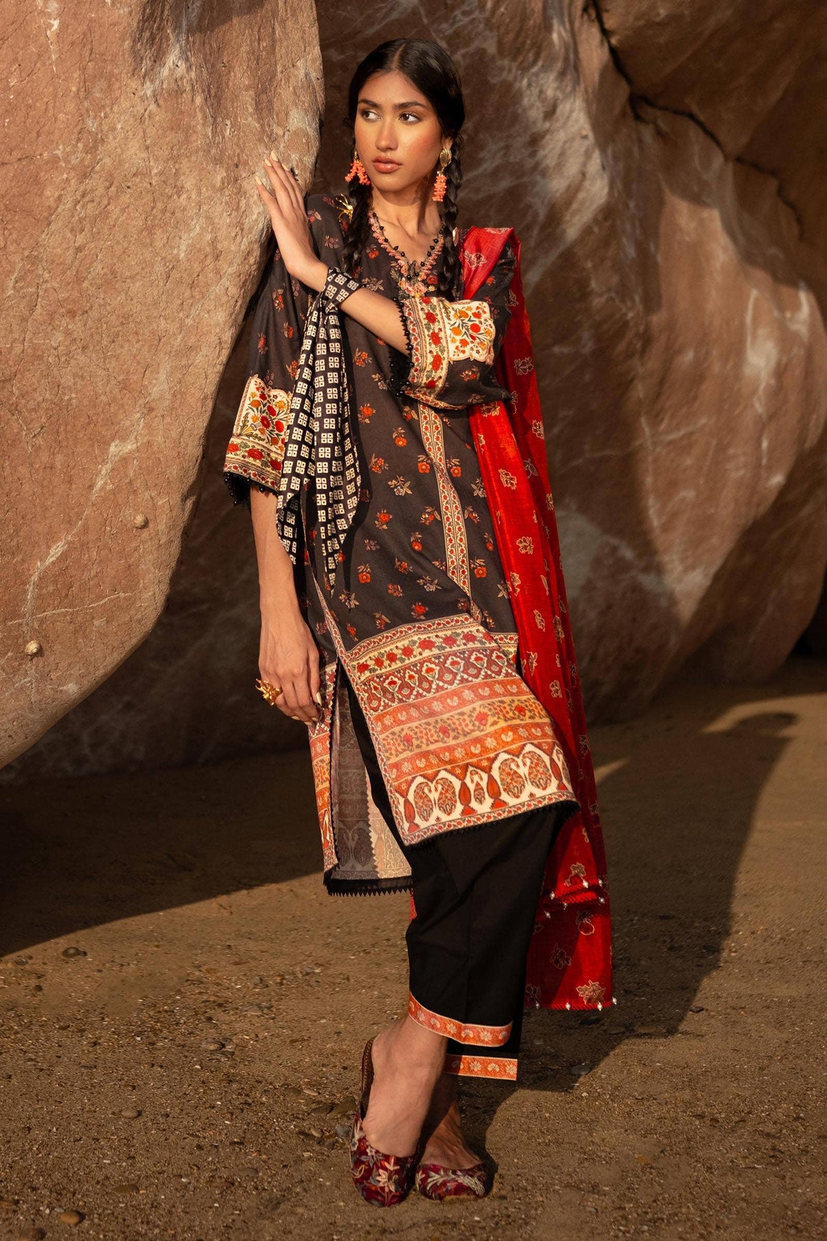 Sana Safinaz | Mahay Spring 24 | H241-017A-2BK by Sana Safinaz - Designer Dress - Type: Ladies Clothes - Available at Libayah - 100% Original