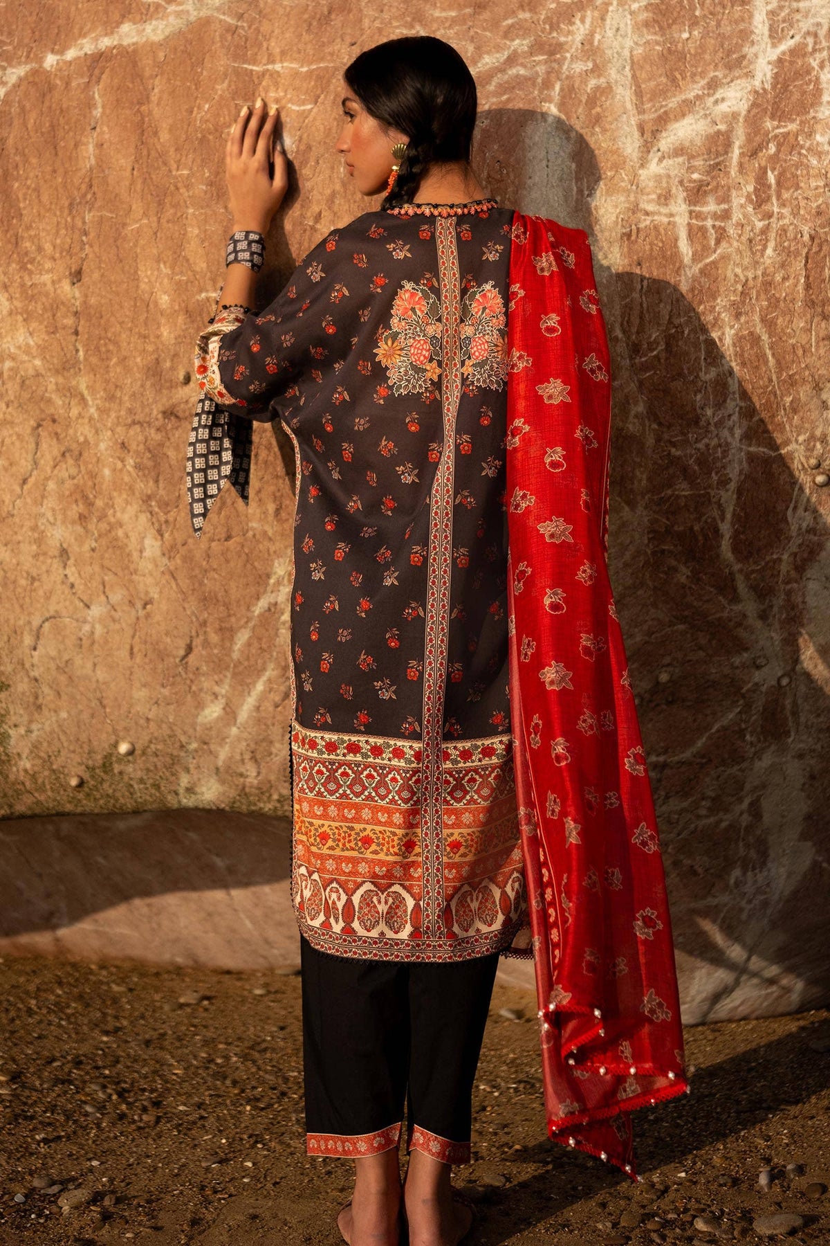 Sana Safinaz | Mahay Spring 24 | H241-017A-2BK by Sana Safinaz - Designer Dress - Type: Ladies Clothes - Available at Libayah - 100% Original