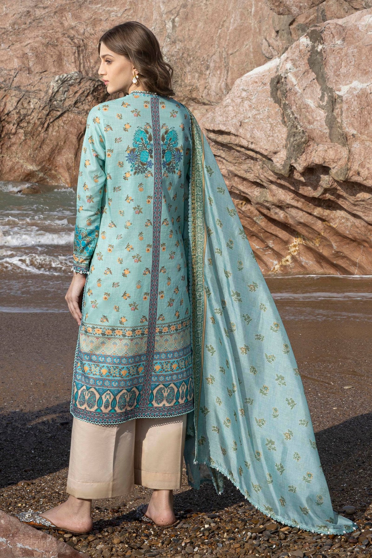 Sana Safinaz | Mahay Spring 24 | H241-017B-2BK by Sana Safinaz - Designer Dress - Type: Ladies Clothes - Available at Libayah - 100% Original