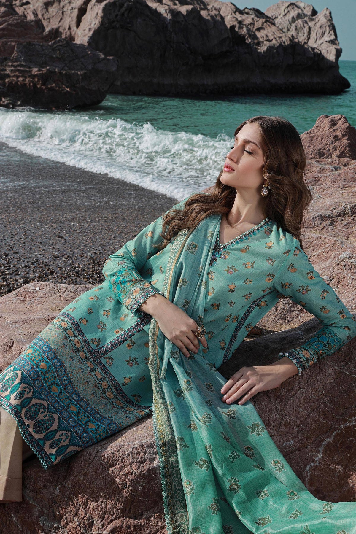 Sana Safinaz | Mahay Spring 24 | H241-017B-2BK by Sana Safinaz - Designer Dress - Type: Ladies Clothes - Available at Libayah - 100% Original