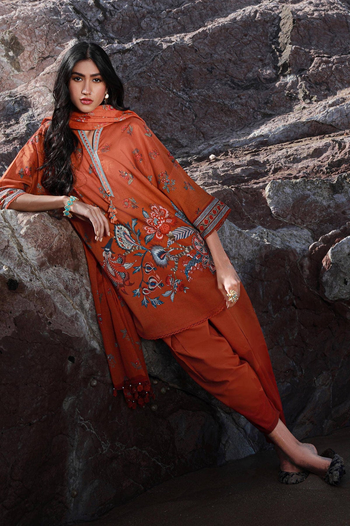 Sana Safinaz | Mahay Spring 24 | H241-020A-3CG by Sana Safinaz - Designer Dress - Type: Ladies Clothes - Available at Libayah - 100% Original