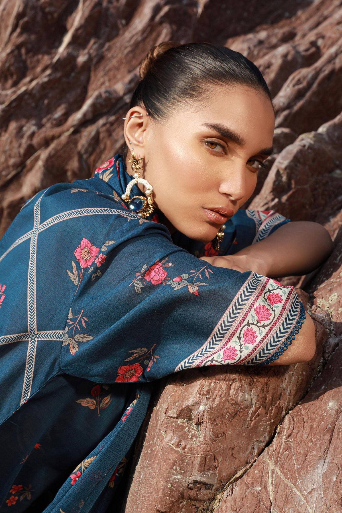 Sana Safinaz | Mahay Spring 24 | H241-020B-3CG by Sana Safinaz - Designer Dress - Type: Ladies Clothes - Available at Libayah - 100% Original
