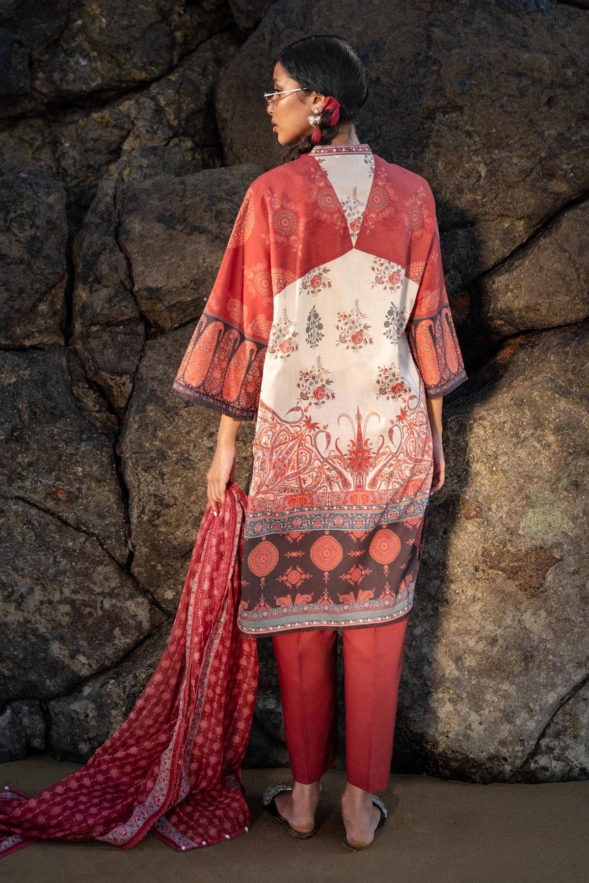 Sana Safinaz | Mahay Spring 24 | H241-021A-3DE by Sana Safinaz - Designer Dress - Type: Ladies Clothes - Available at Libayah - 100% Original