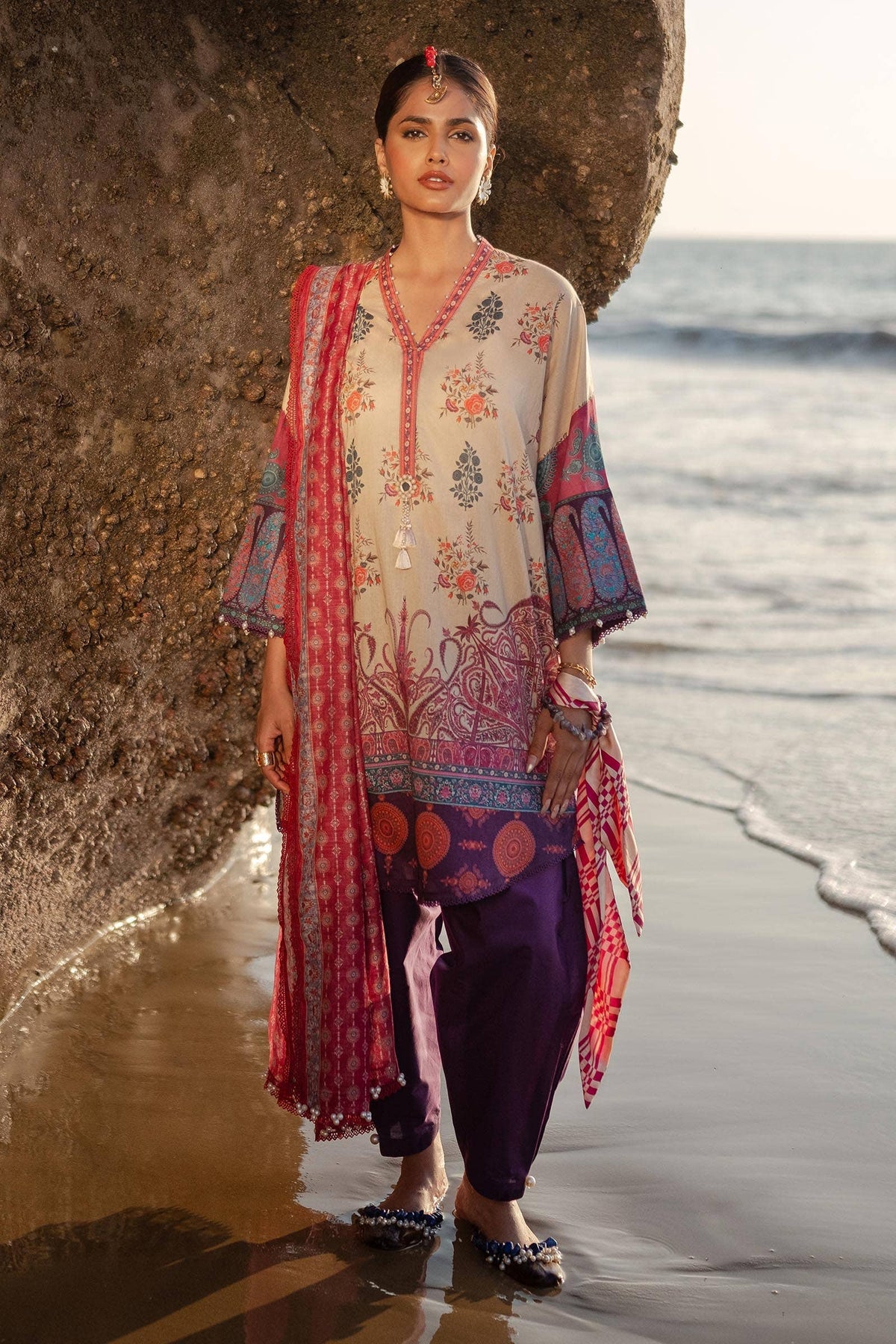 Sana Safinaz | Mahay Spring 24 | H241-021B-3DE by Sana Safinaz - Designer Dress - Type: Ladies Clothes - Available at Libayah - 100% Original