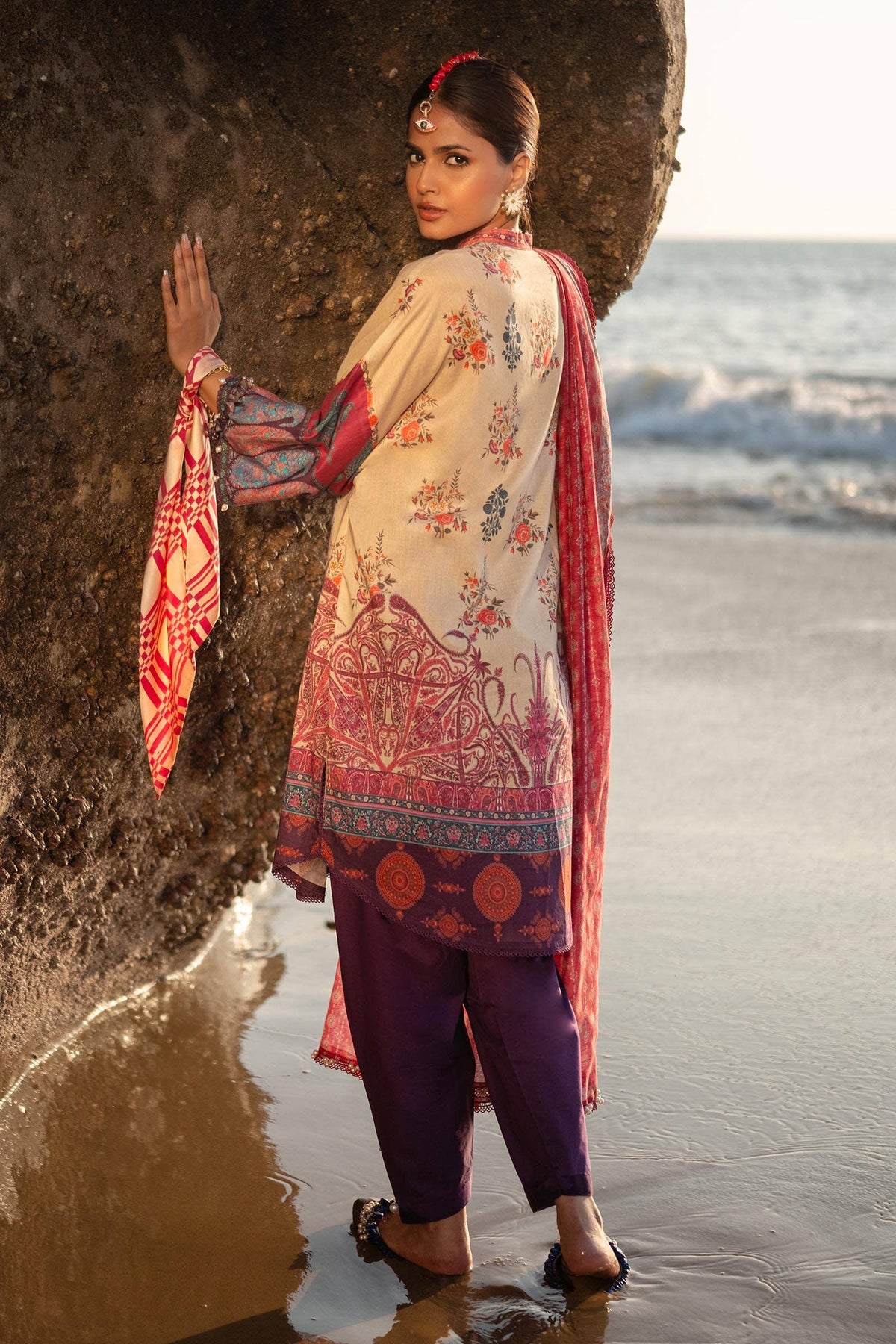 Sana Safinaz | Mahay Spring 24 | H241-021B-3DE by Sana Safinaz - Designer Dress - Type: Ladies Clothes - Available at Libayah - 100% Original