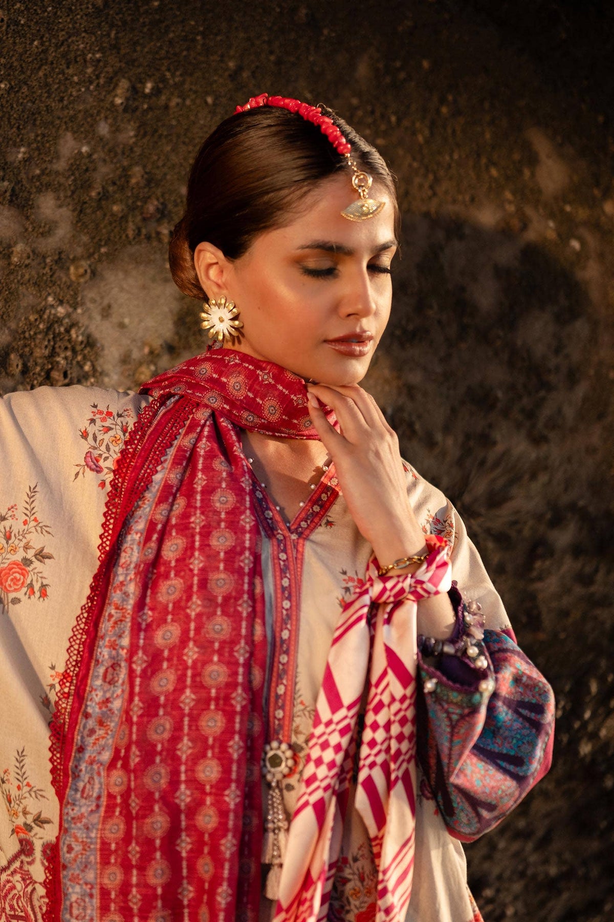 Sana Safinaz | Mahay Spring 24 | H241-021B-3DE by Sana Safinaz - Designer Dress - Type: Ladies Clothes - Available at Libayah - 100% Original