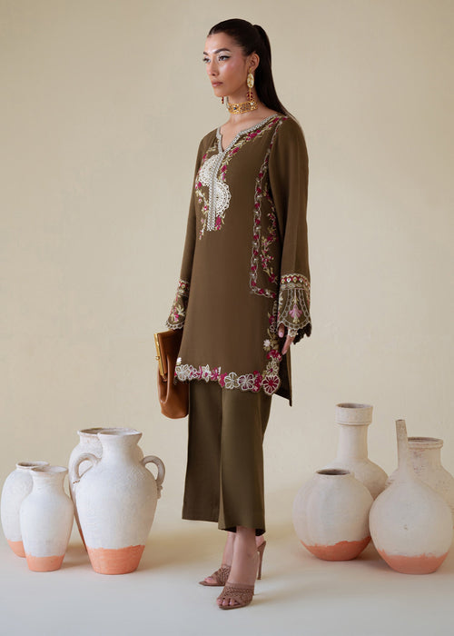 Moss – authentic Pakistani dress from the Saira Shakira Basic Pret 25 collection for women in the UK.