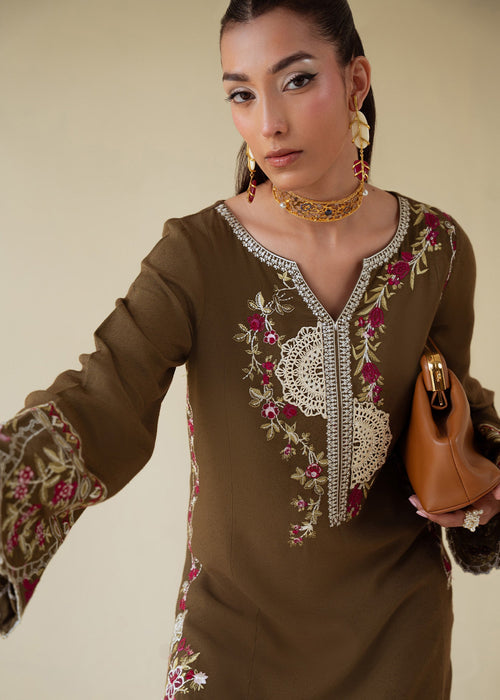 Moss – authentic Pakistani dress from the Saira Shakira Basic Pret 25 collection for women in the UK.