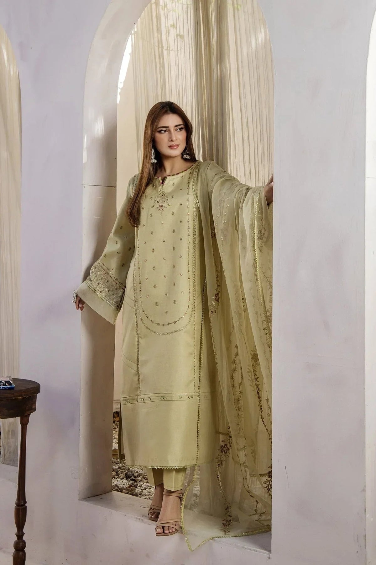 MINT GOLD – authentic Pakistani dress from the Rajwani Sohani Casual Pret collection for women in the UK