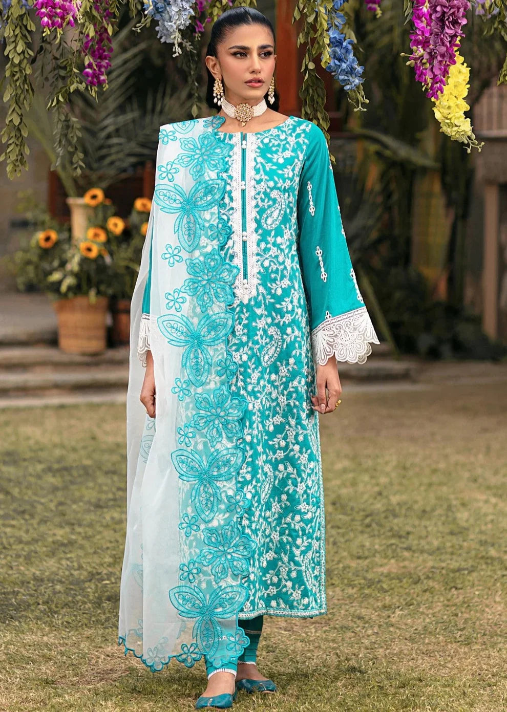 Mohagni | Muntazir Luxury Lawn 24 | MGZ-10 by Mohagni - Designer Dress - Type: Ladies Clothes - Available at Libayah - 100% Original