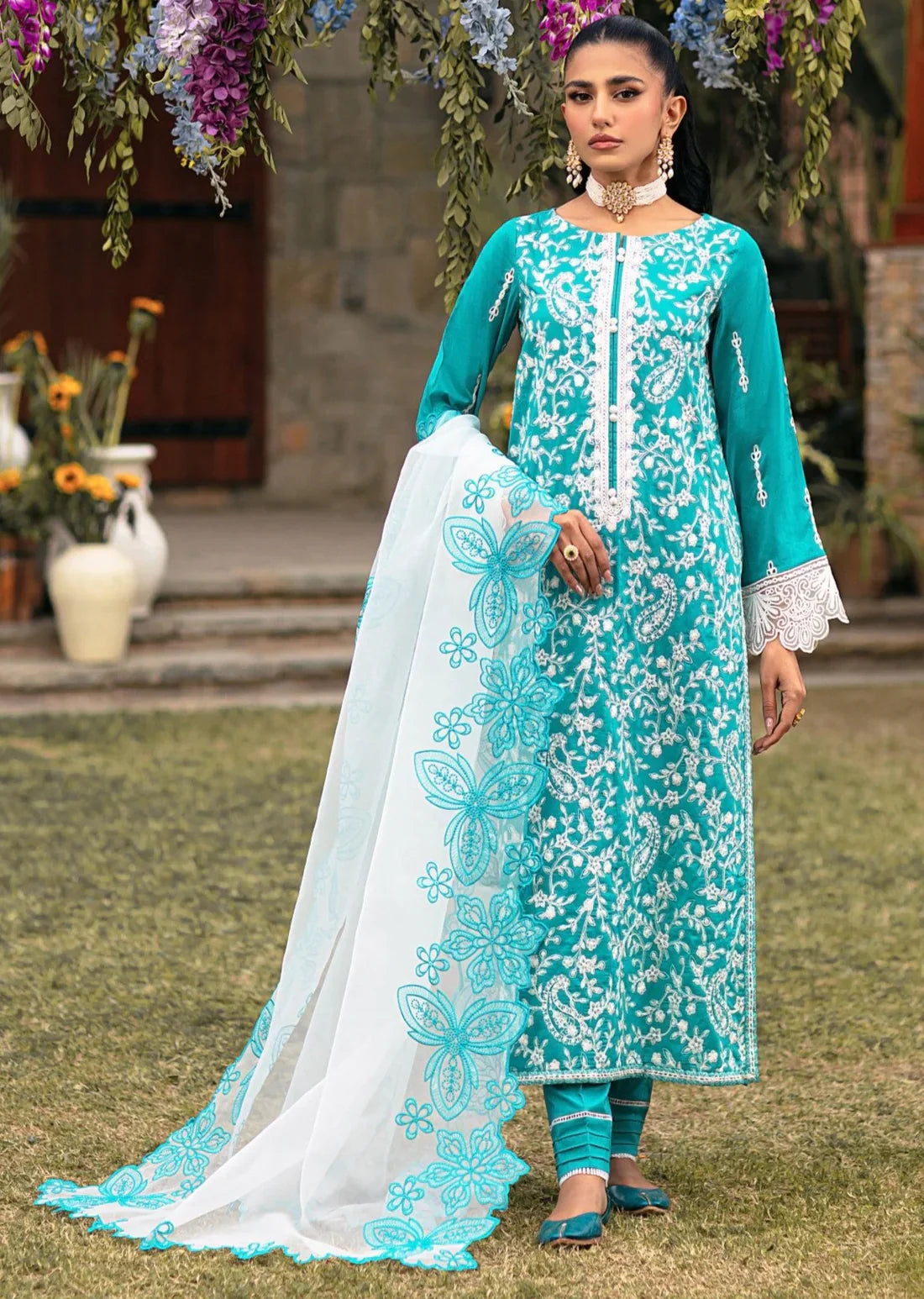 Mohagni | Muntazir Luxury Lawn 24 | MGZ-10 by Mohagni - Designer Dress - Type: Ladies Clothes - Available at Libayah - 100% Original