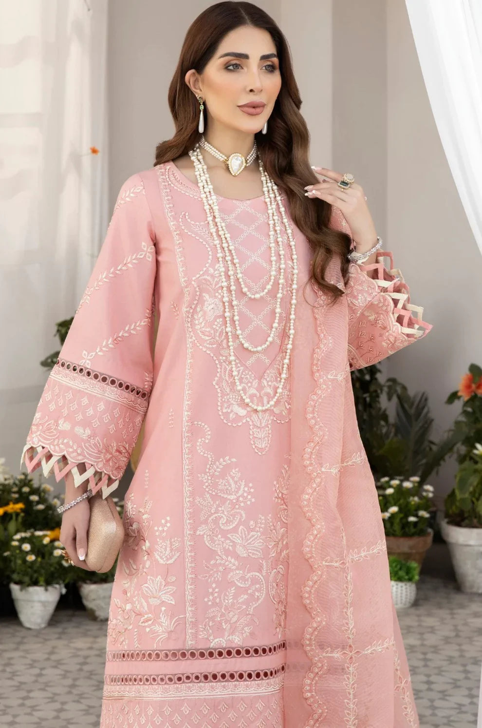 Mohagni | Muntazir Luxury Lawn 24 | AM-07 by Mohagni - Designer Dress - Type: Ladies Clothes - Available at Libayah - 100% Original