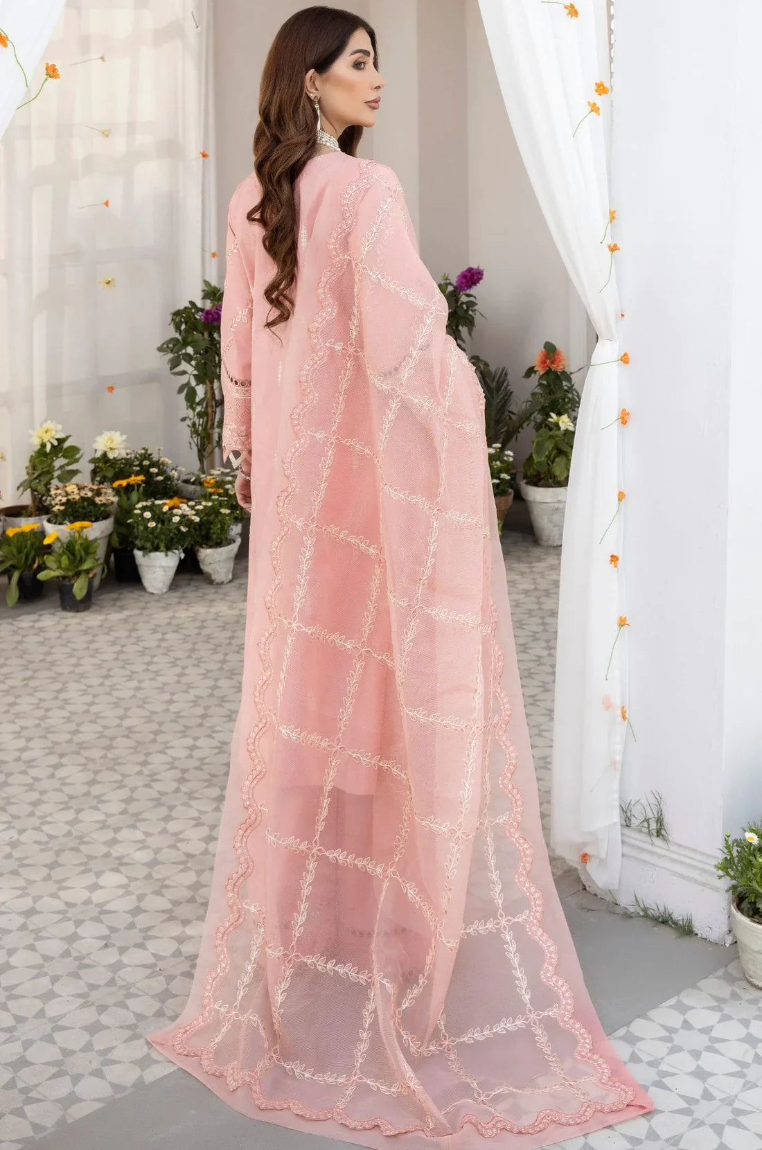 Mohagni | Muntazir Luxury Lawn 24 | AM-07 by Mohagni - Designer Dress - Type: Ladies Clothes - Available at Libayah - 100% Original