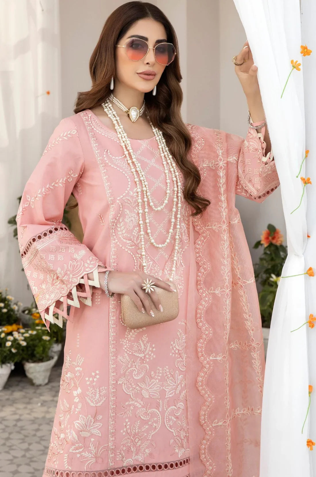 Mohagni | Muntazir Luxury Lawn 24 | AM-07 by Mohagni - Designer Dress - Type: Ladies Clothes - Available at Libayah - 100% Original