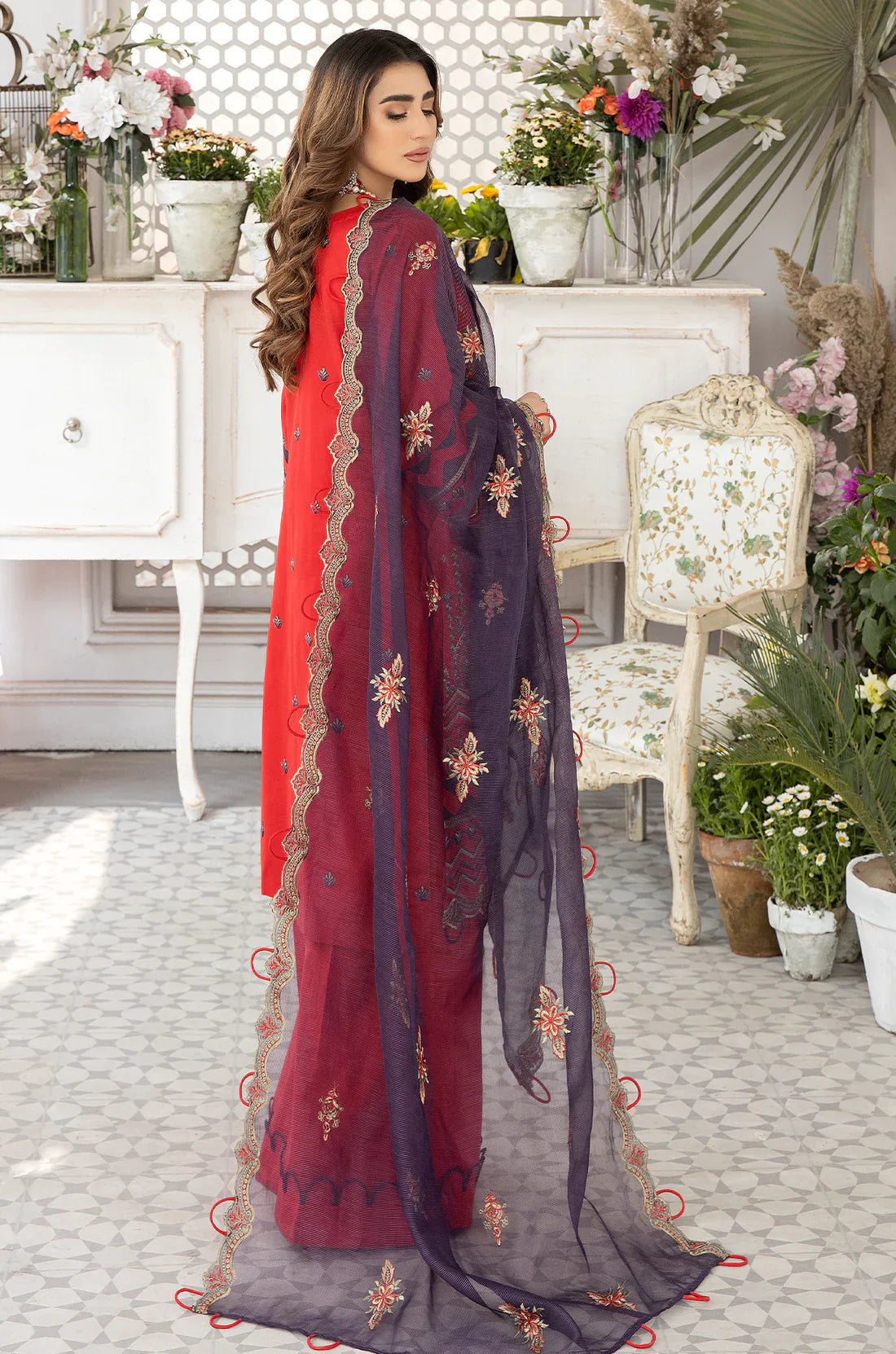 Mohagni | Muntazir Luxury Lawn 24 | AM-10 by Mohagni - Designer Dress - Type: Ladies Clothes - Available at Libayah - 100% Original