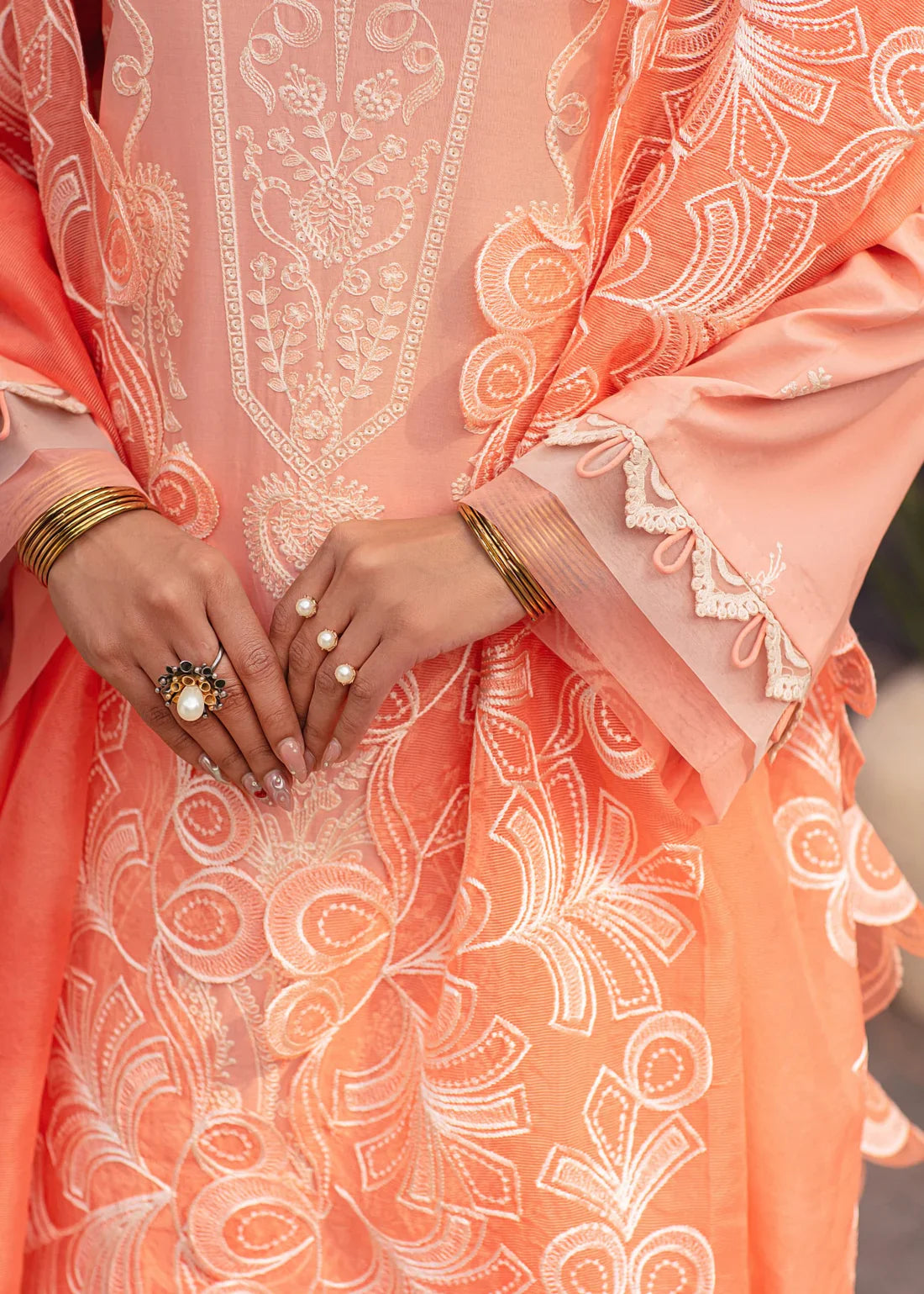 Mohagni | Muntazir Luxury Lawn 24 | CM-01 by Mohagni - Designer Dress - Type: Ladies Clothes - Available at Libayah - 100% Original