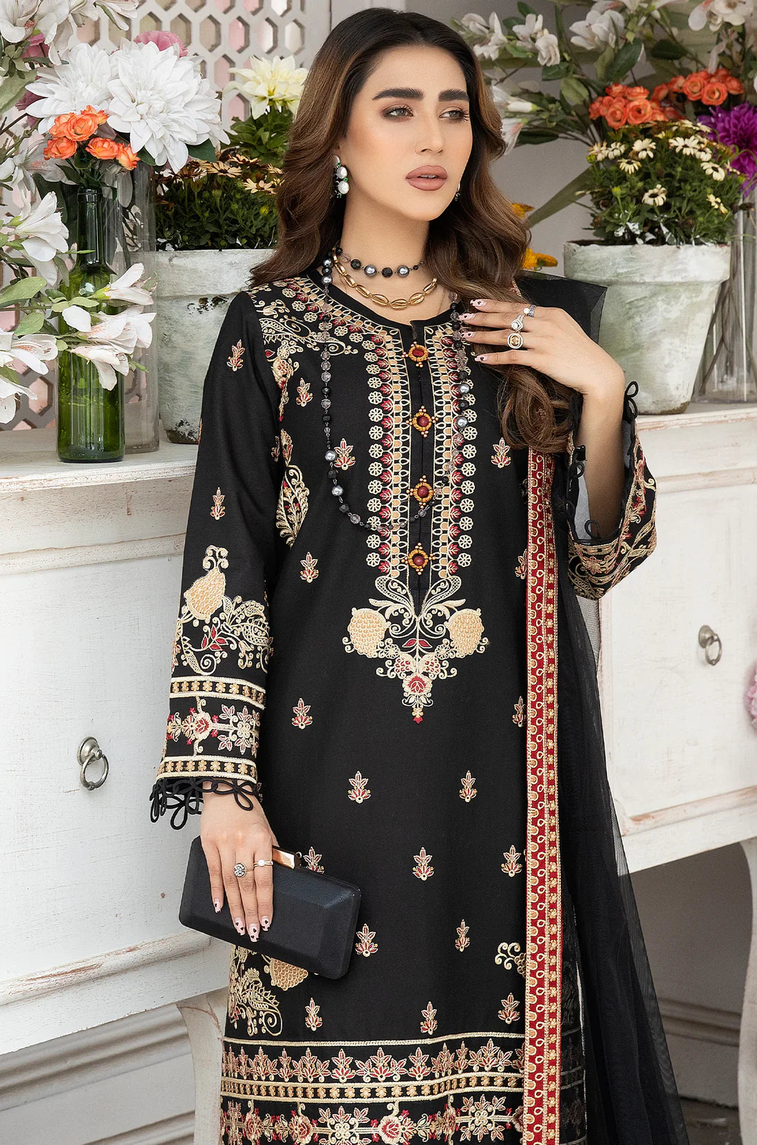 Mohagni | Muntazir Luxury Lawn 24 | AM-05 by Mohagni - Designer Dress - Type: Ladies Clothes - Available at Libayah - 100% Original