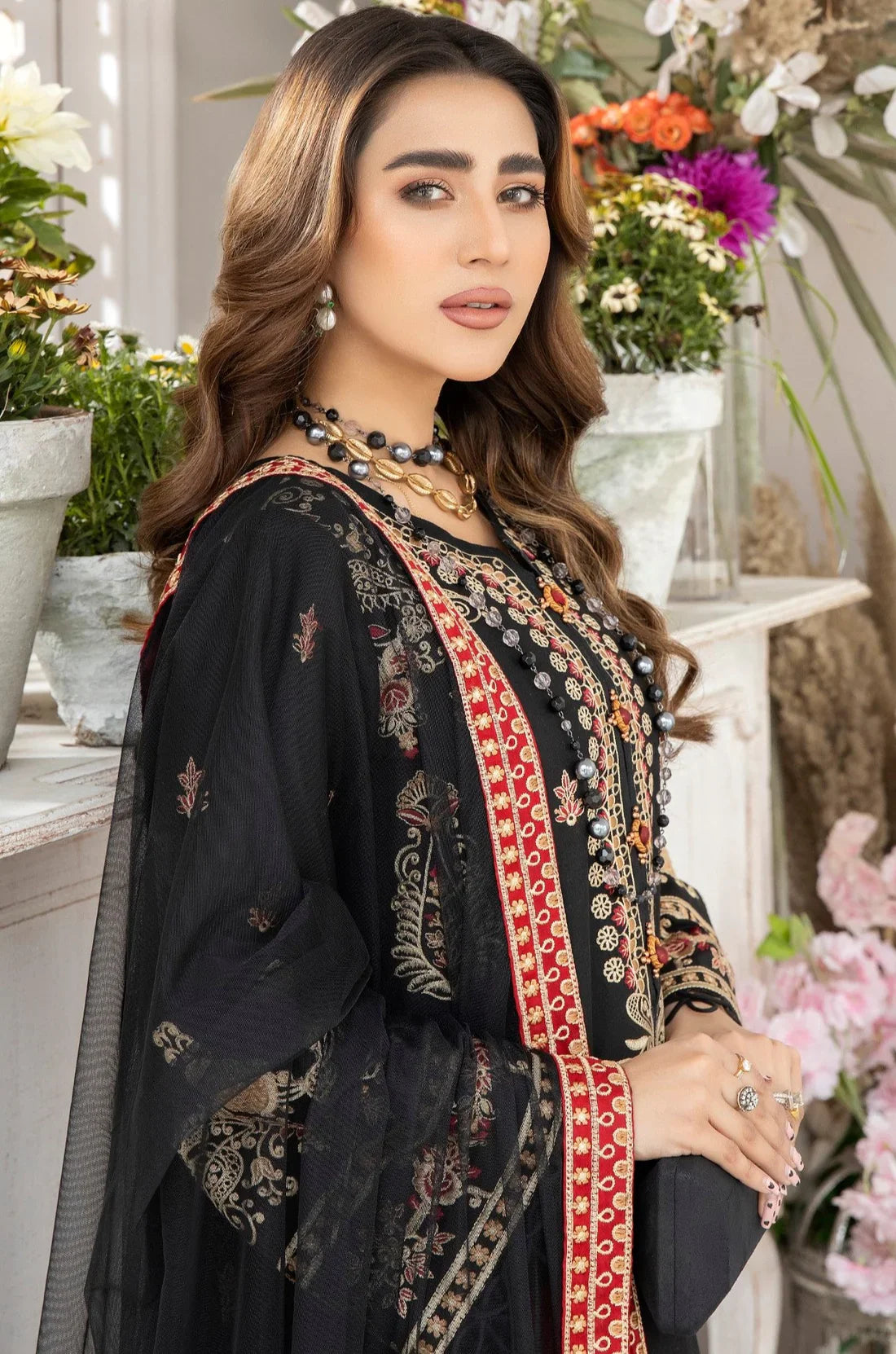 Mohagni | Muntazir Luxury Lawn 24 | AM-05 by Mohagni - Designer Dress - Type: Ladies Clothes - Available at Libayah - 100% Original