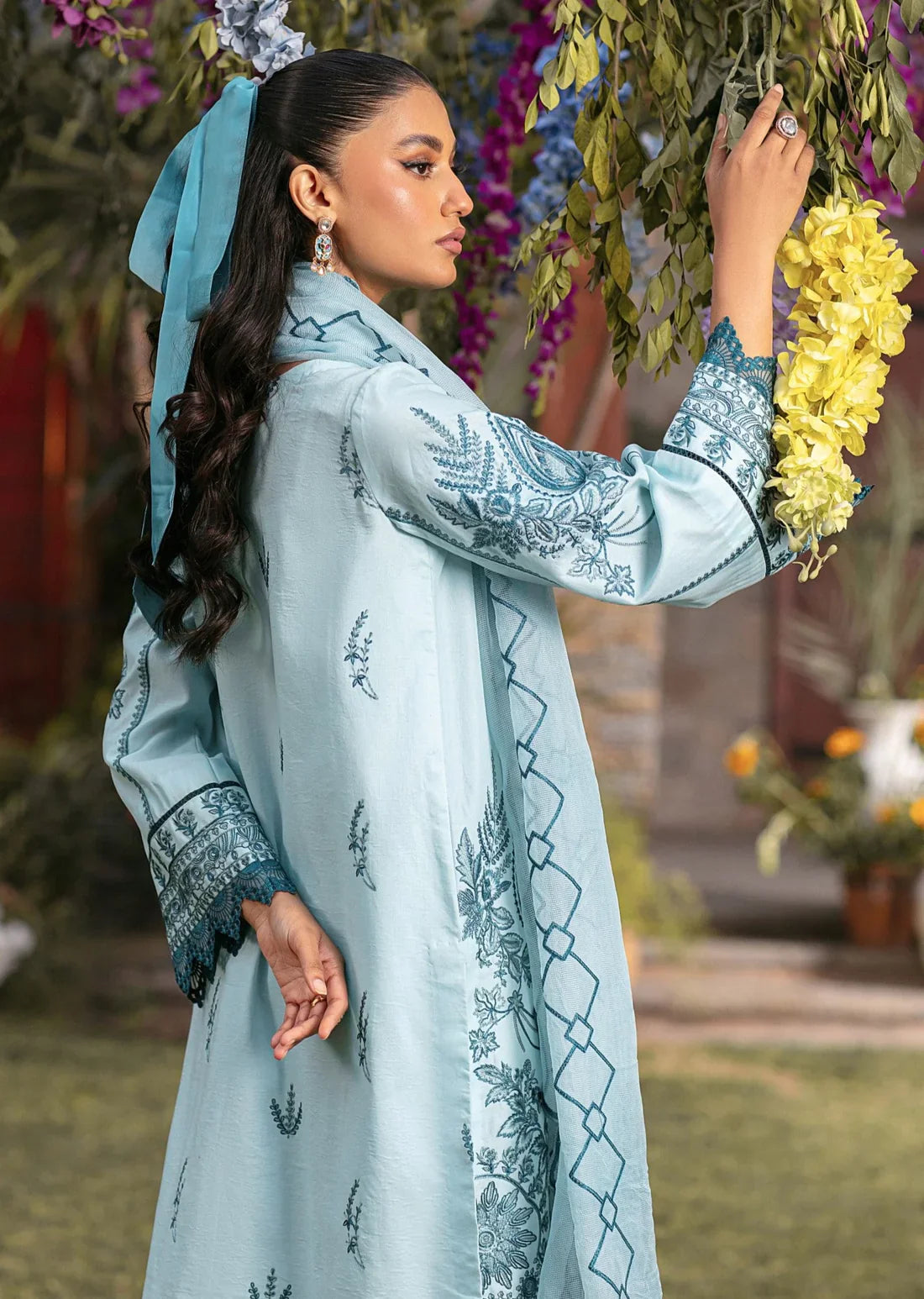 Mohagni | Muntazir Luxury Lawn 24 | CM-10 by Mohagni - Designer Dress - Type: Ladies Clothes - Available at Libayah - 100% Original