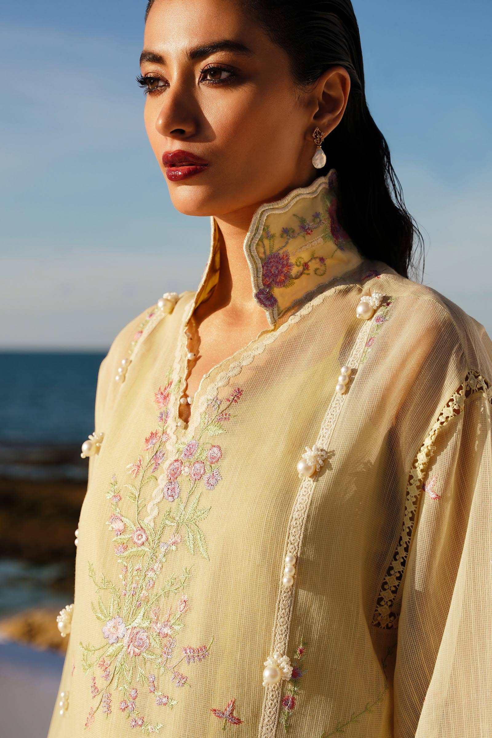 Sana Safinaz | Muzlin Spring 24 | M241-005B-CL by Sana Safinaz - Designer Dress - Type: Ladies Clothes - Available at Libayah - 100% Original
