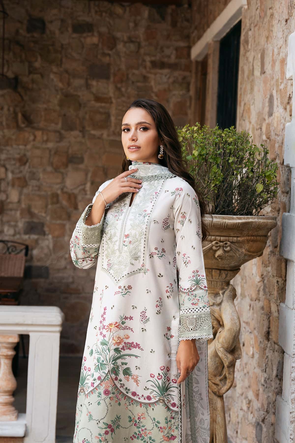 Afrozeh | Damask The Holiday Edit 25 | Rosheen A by Afrozeh - Designer Dress - Type: Ladies Clothes - Available at Libayah - 100% Original