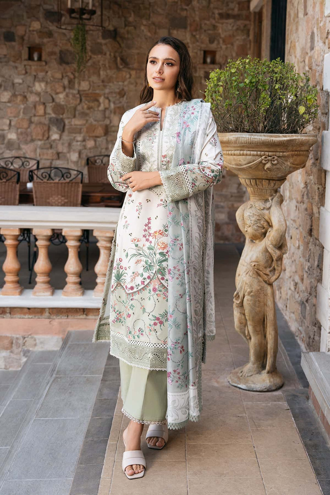 Afrozeh | Damask The Holiday Edit 25 | Rosheen A by Afrozeh - Designer Dress - Type: Ladies Clothes - Available at Libayah - 100% Original