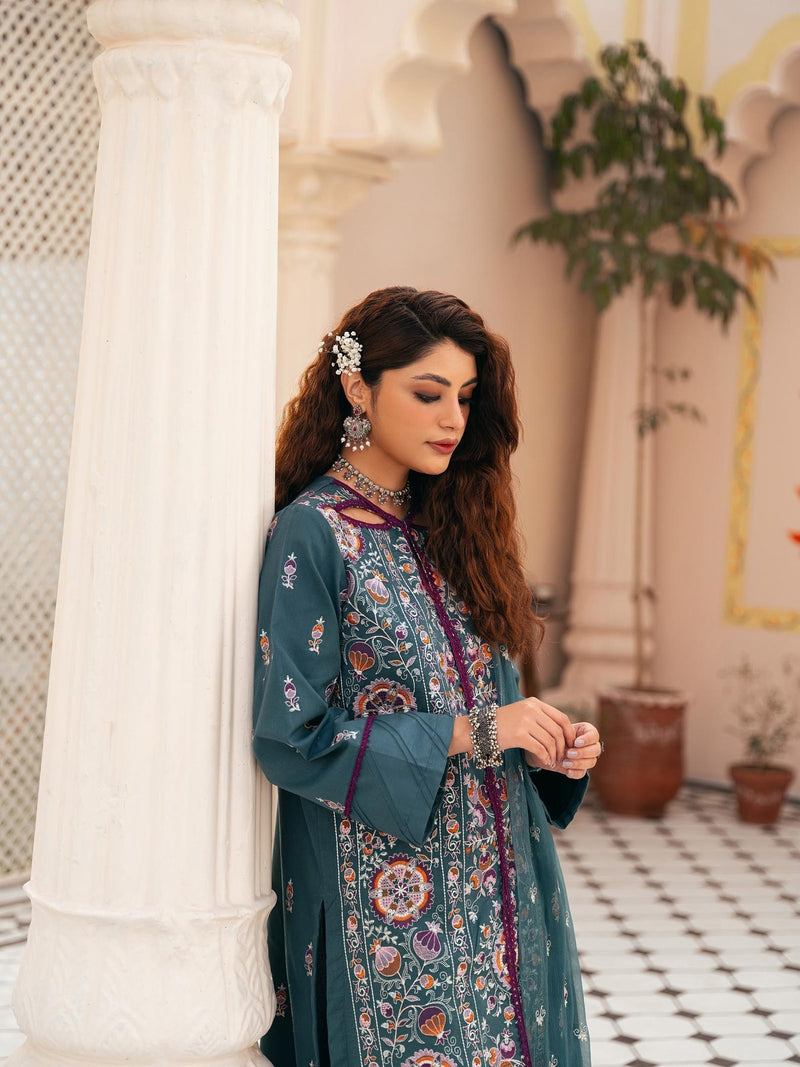 Taanabaana | Bano Series | B3213 by TaanaBaana - Designer Dress - Type: Ladies Clothes - Available at Libayah - 100% Original
