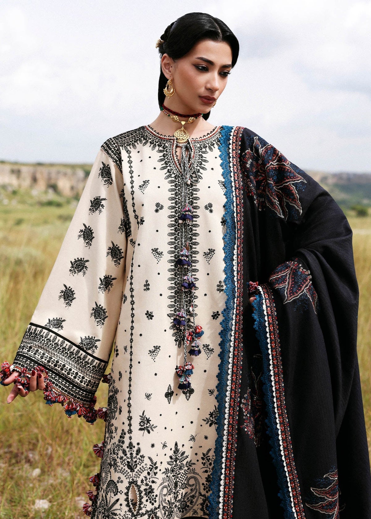 Hussain Rehar | Khaddar 25 | Dhanak by Hussain Rehar - Designer Dress - Type : Ladies Clothes - Available at Libayah - 100% Original 