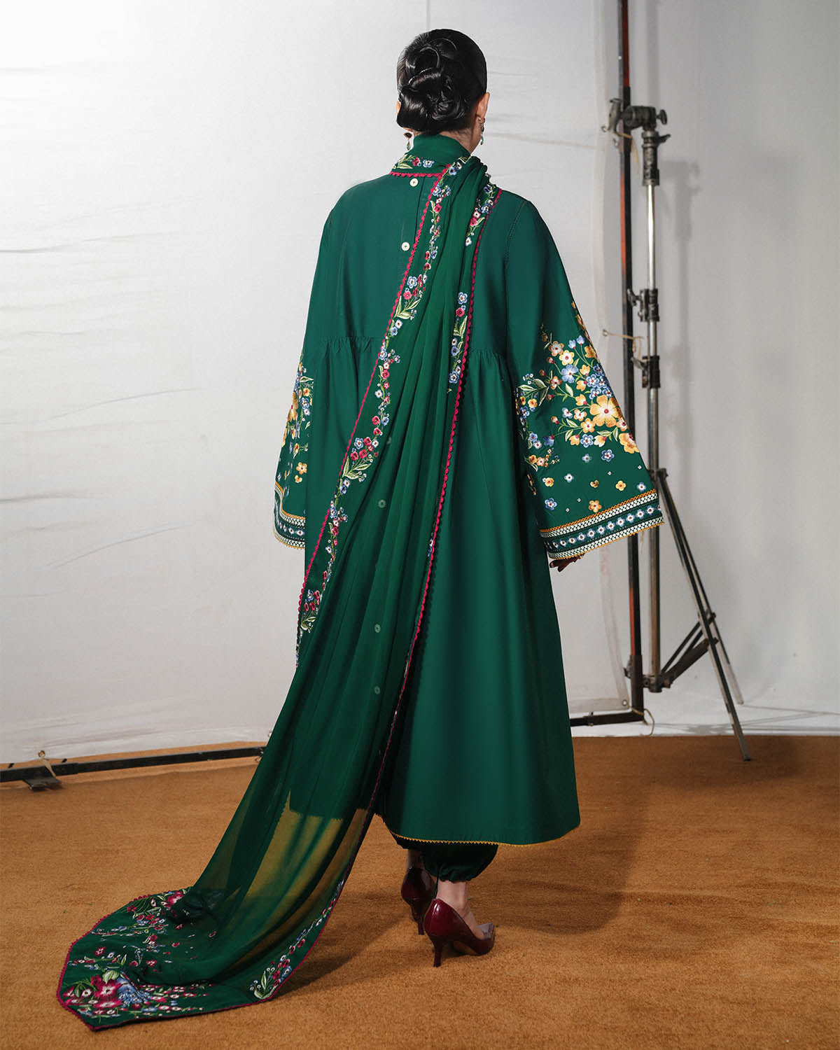 Jugnu Lahore | The Reserved View SS Edit | Bezan by Jugnu - Designer Dress  - Type : Ladies Clothes - Available at Libayah - 100% Original 