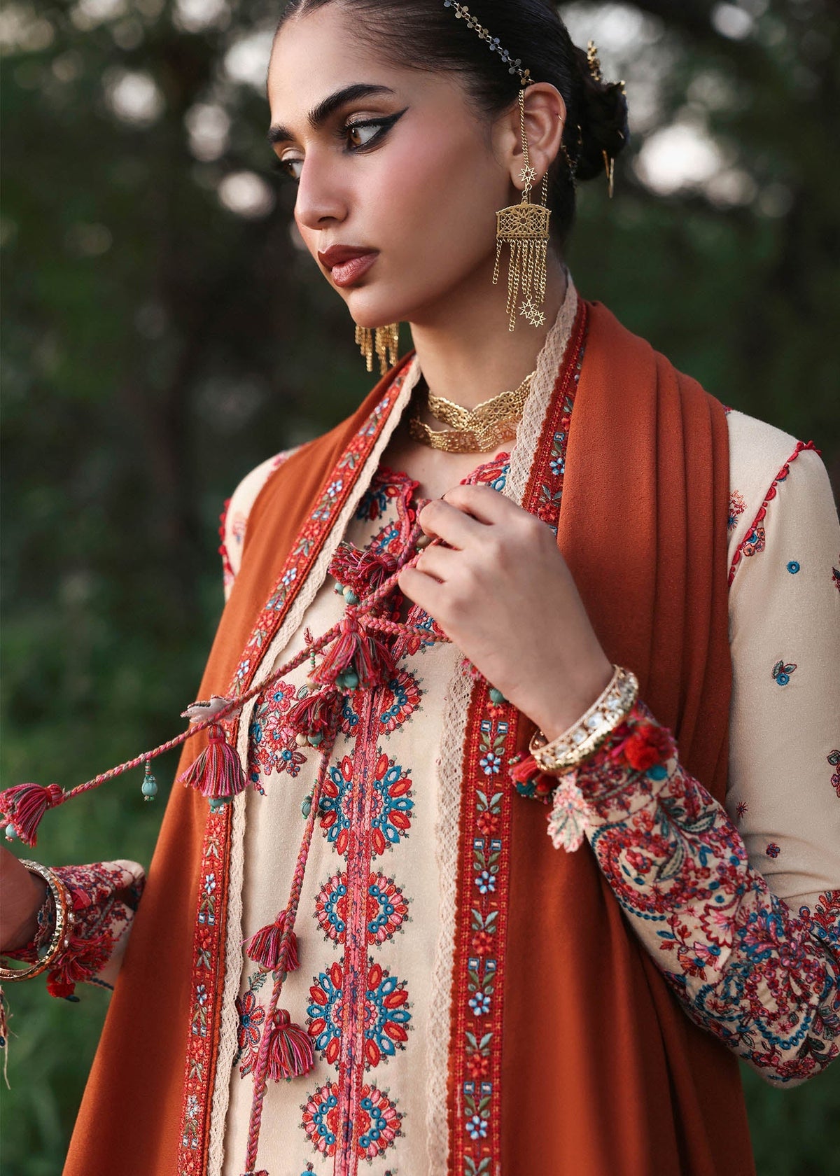 Riva – authentic Pakistani dress from the Hussain Rehar Karandi 25 collection for women in the UK.