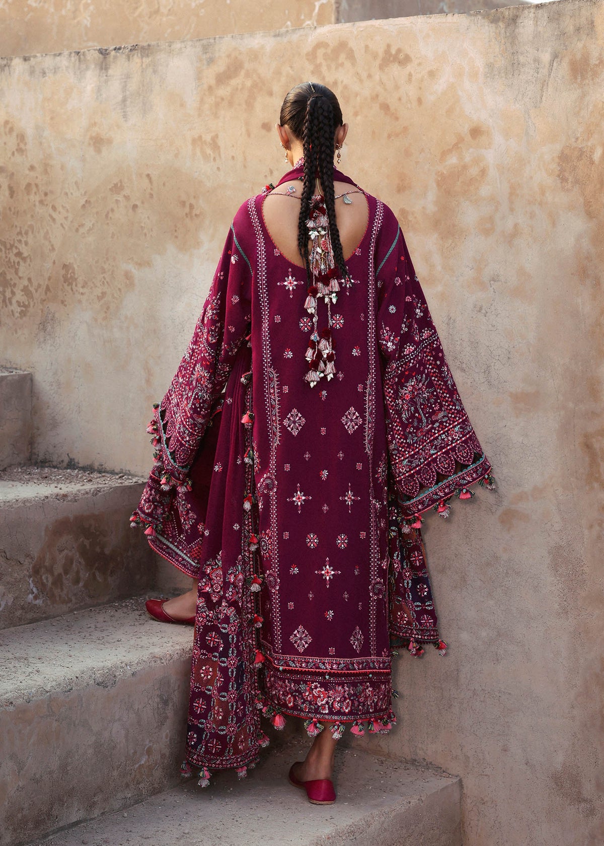Nargis – authentic Pakistani dress from the Hussain Rehar Karandi 25 collection for women in the UK.