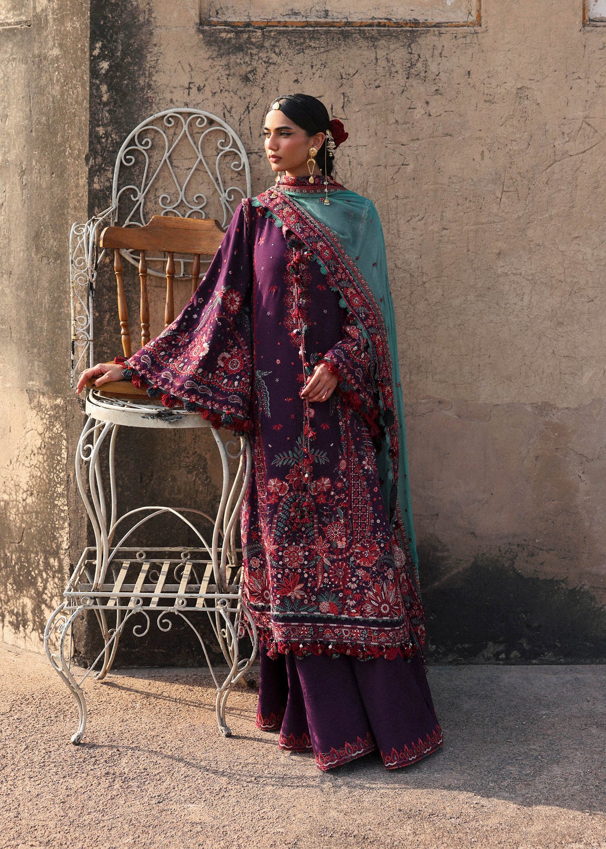 Sultana – authentic Pakistani dress from the Hussain Rehar Karandi 25 collection for women in the UK.