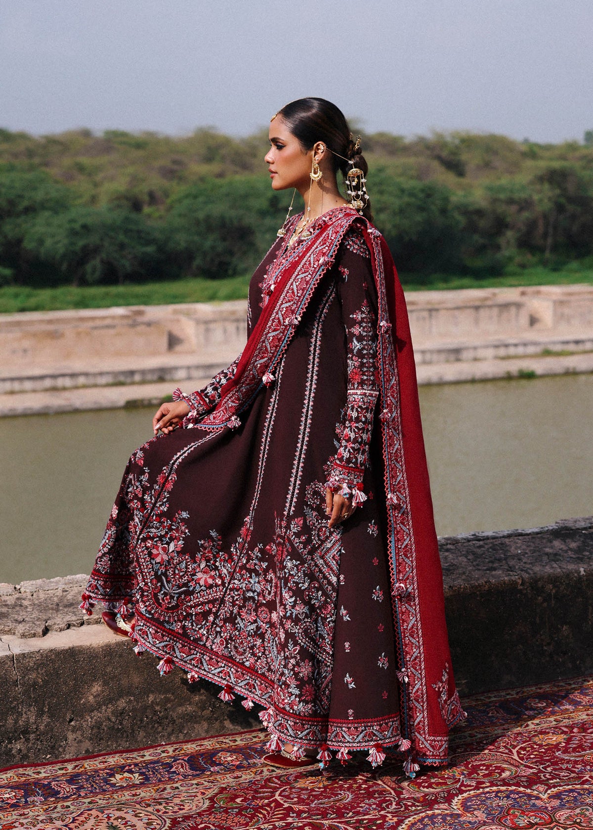 Pari – authentic Pakistani dress from the Hussain Rehar Karandi 25 collection for women in the UK.