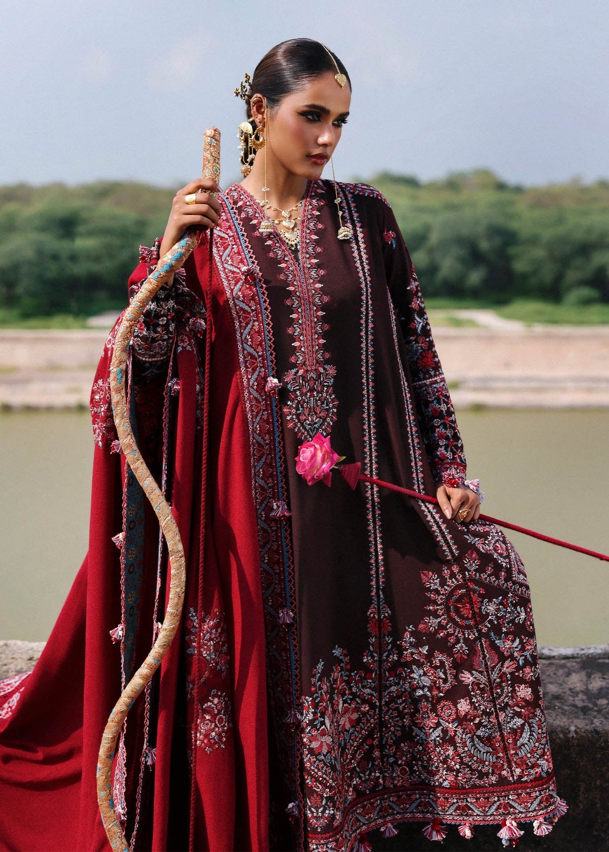 Pari – authentic Pakistani dress from the Hussain Rehar Karandi 25 collection for women in the UK.