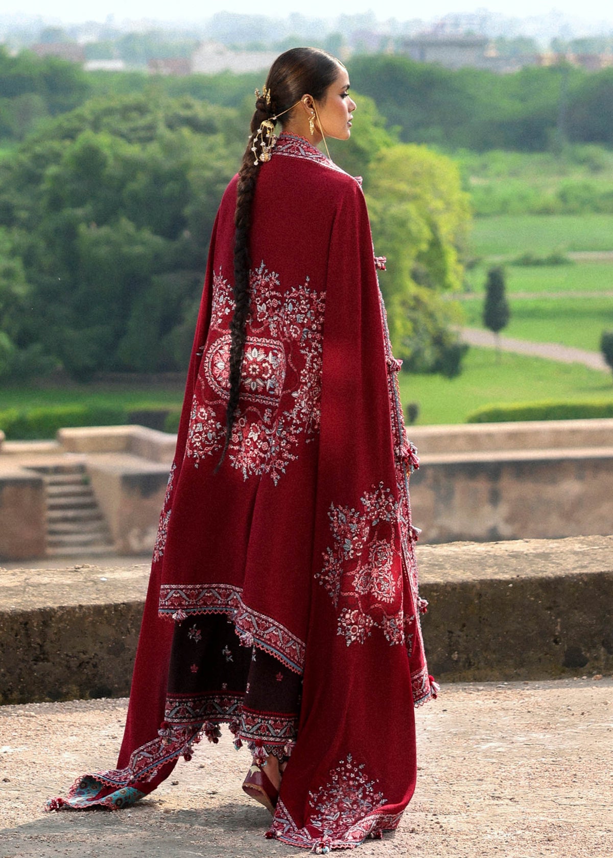 Pari – authentic Pakistani dress from the Hussain Rehar Karandi 25 collection for women in the UK.