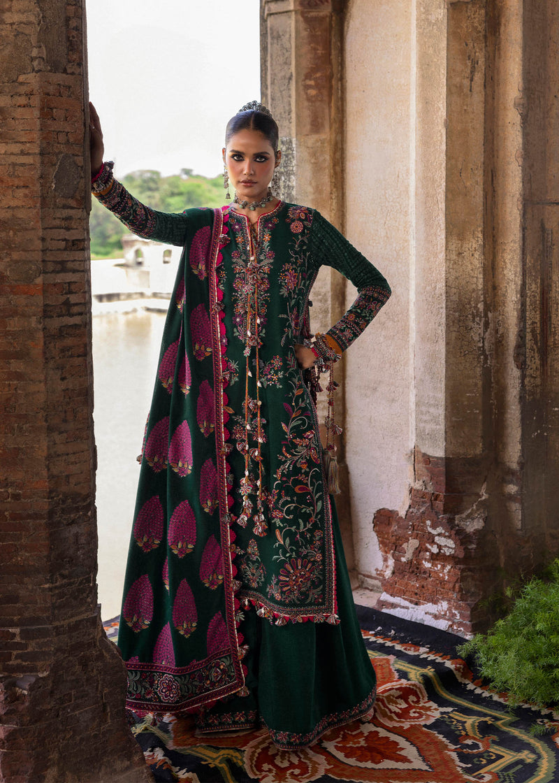 Shayra – authentic Pakistani dress from the Hussain Rehar Karandi 25 collection for women in the UK.