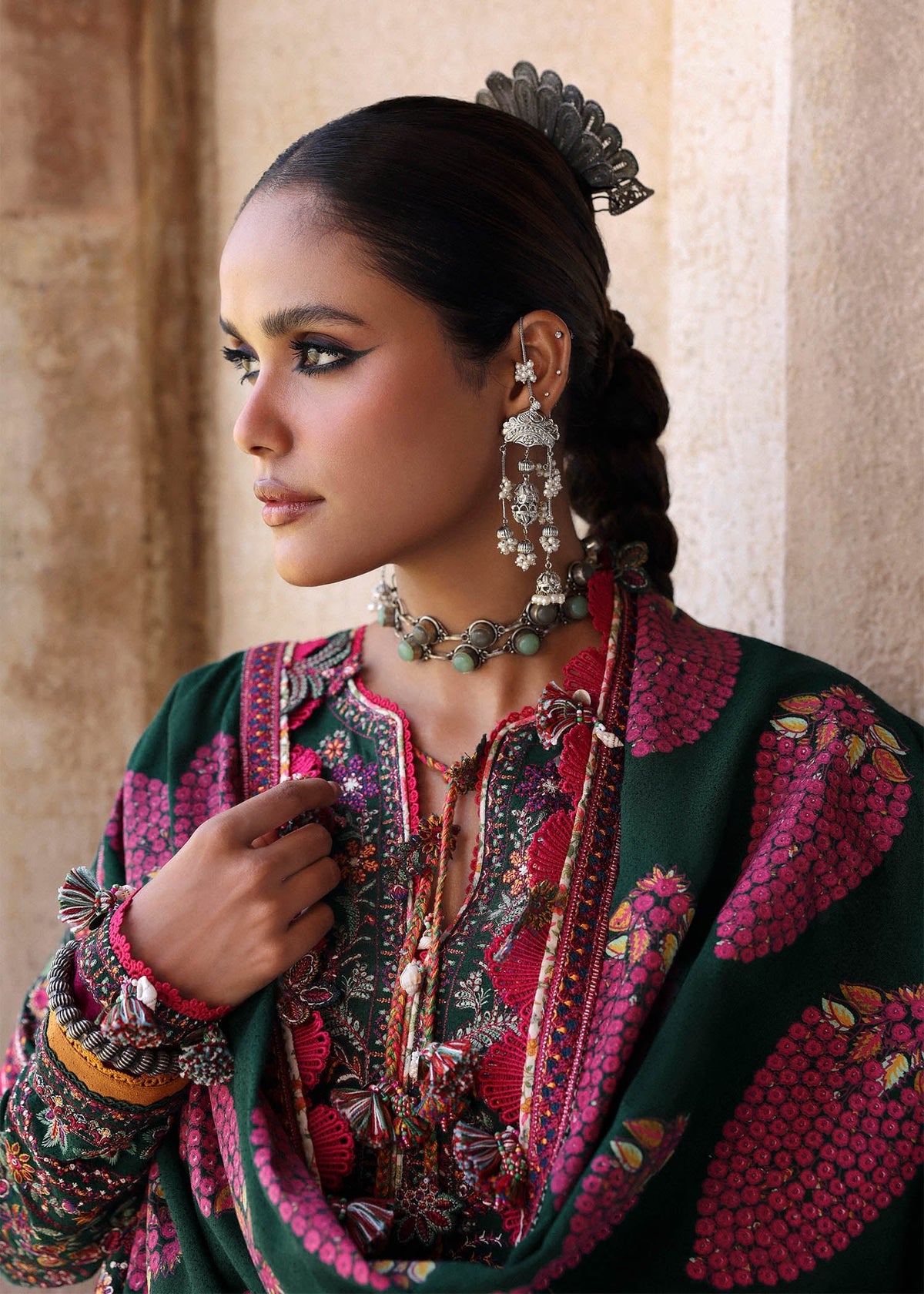 Shayra – authentic Pakistani dress from the Hussain Rehar Karandi 25 collection for women in the UK.