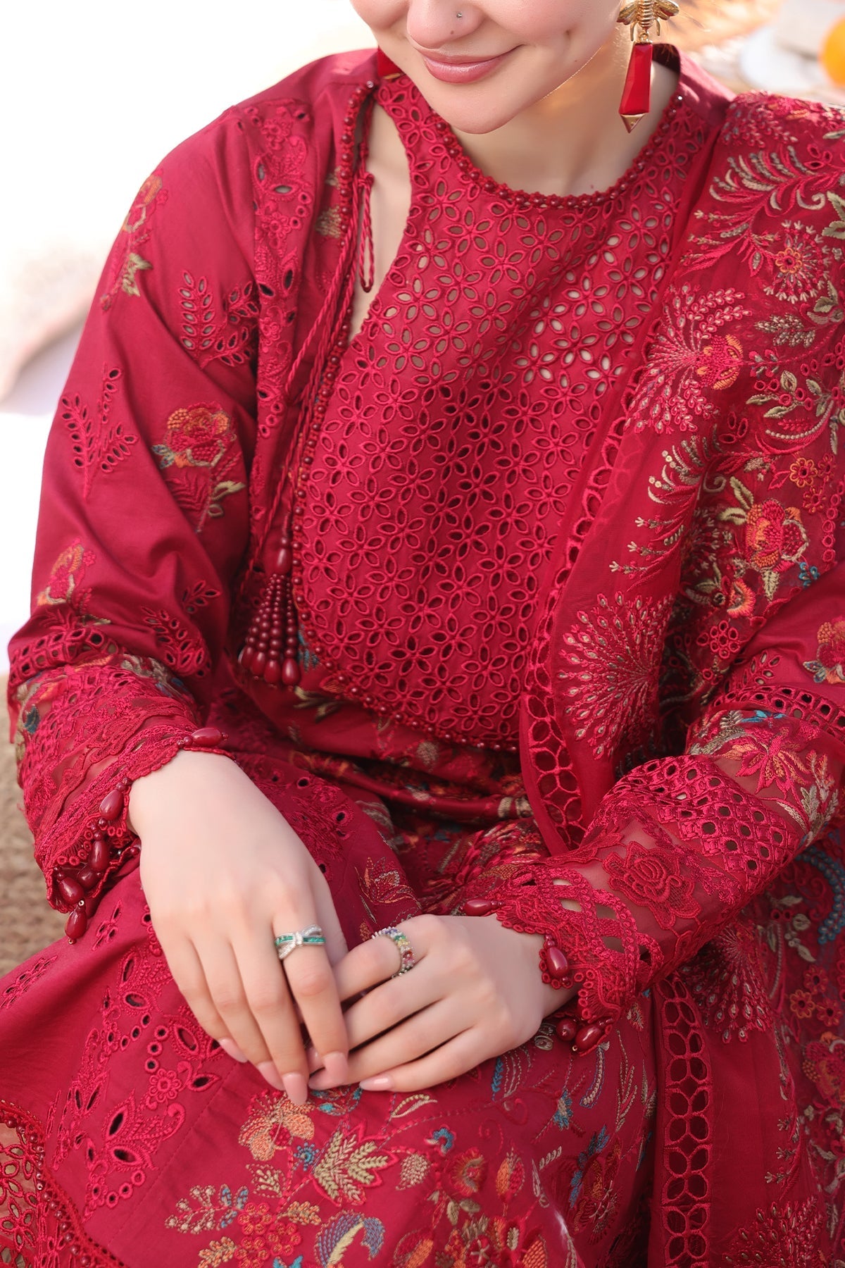 Imrozia Premium | Hania Luxury Lawn 25 | SL 82 Iswah by Imrozia Premium - Designer Dress - Type: Ladies Clothes - Available at Libayah - 100% Original