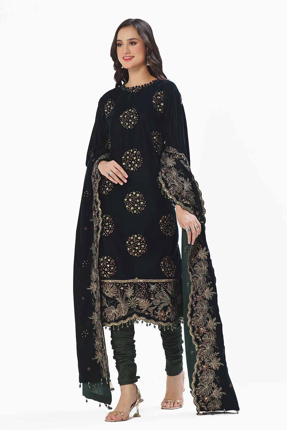 Gul Ahmed | Winter Collection 24 | Velvet Dupatta WV-42005 by Gul Ahmed - Designer Dress - Type: Ladies Clothes - Available at Libayah - 100% Original